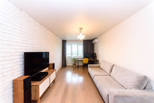 2-к квартира, 10/10 эт., 66м²