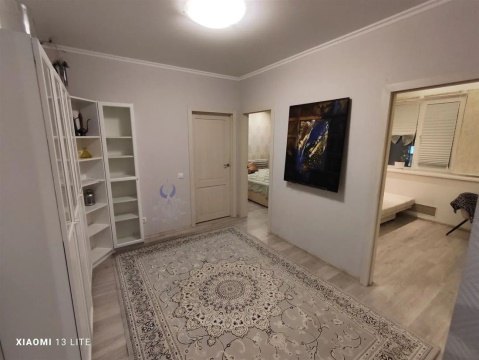 2-к квартира, 2/5 эт., 63м²