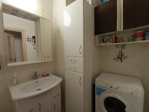 2-к квартира, 5/6 эт., 60м²