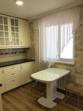 2-к квартира, 10/12 эт., 52м²